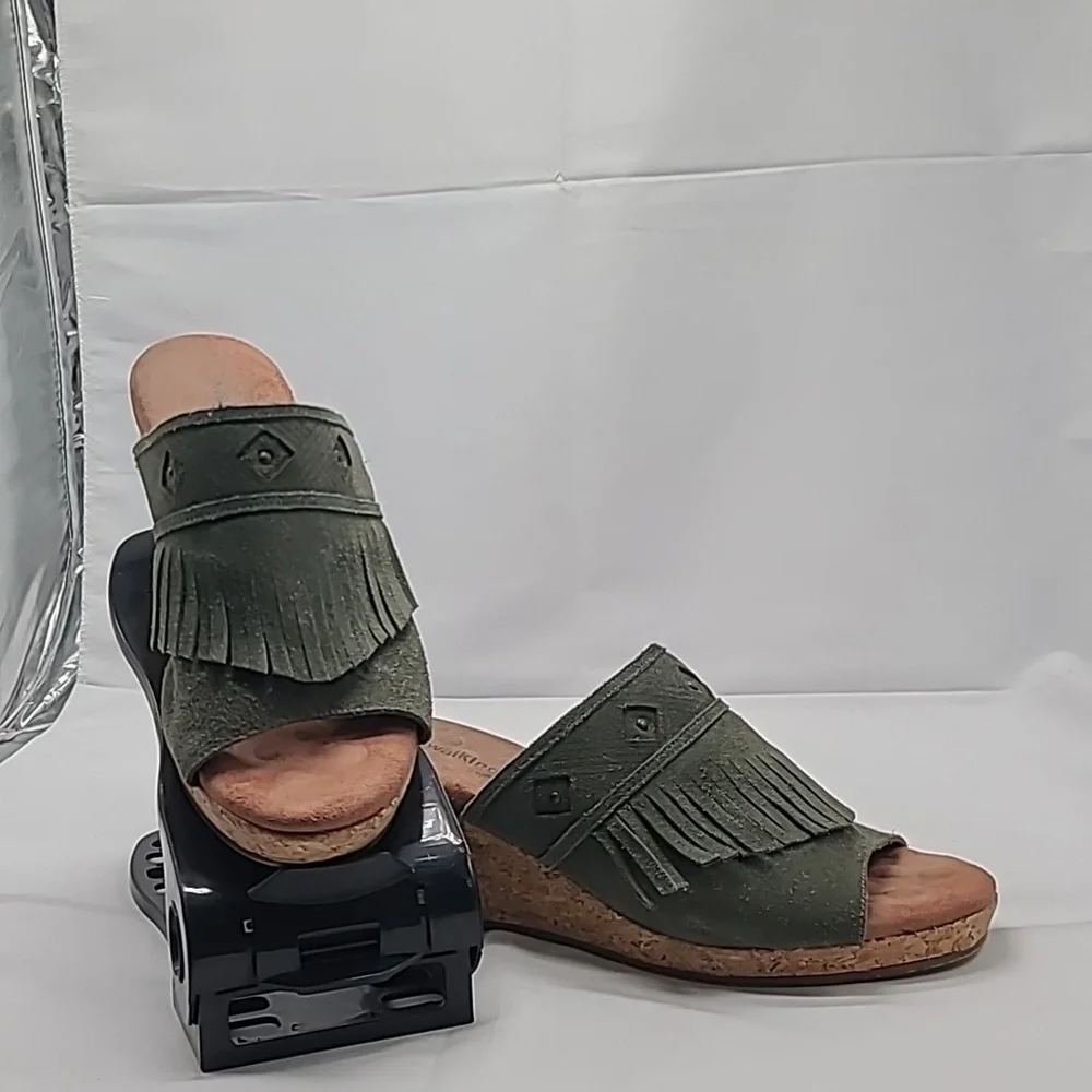 Walking Cradles Suede Wedges sz. 11W